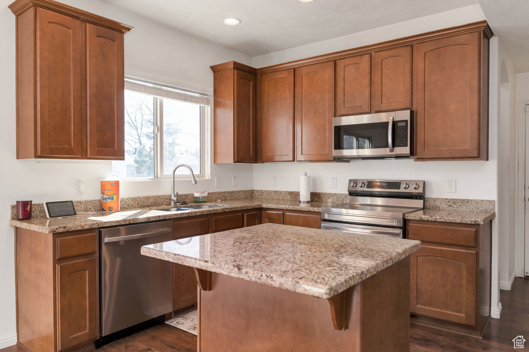 208 E Flicker Dr, Sandy, Utah image 7