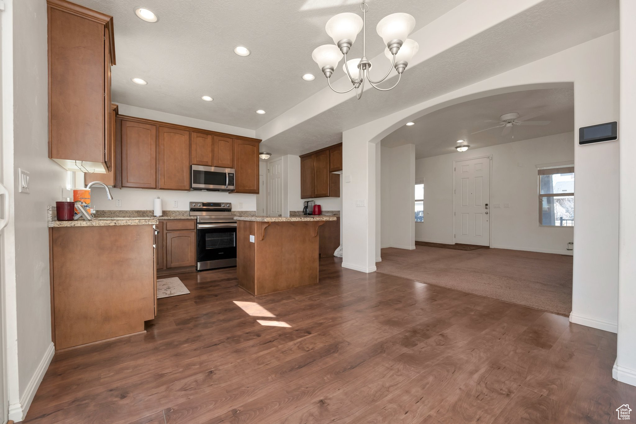208 E Flicker Dr, Sandy, Utah image 6