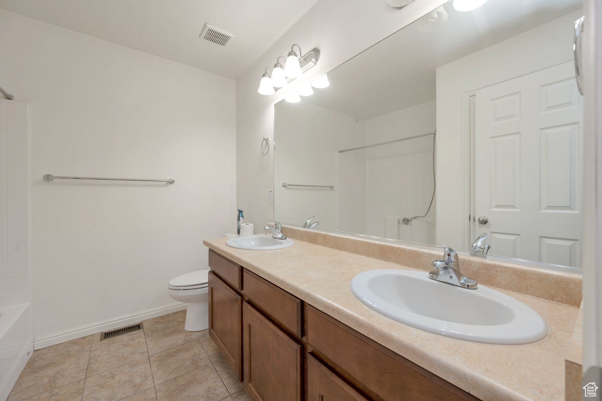 208 E Flicker Dr, Sandy, Utah image 16