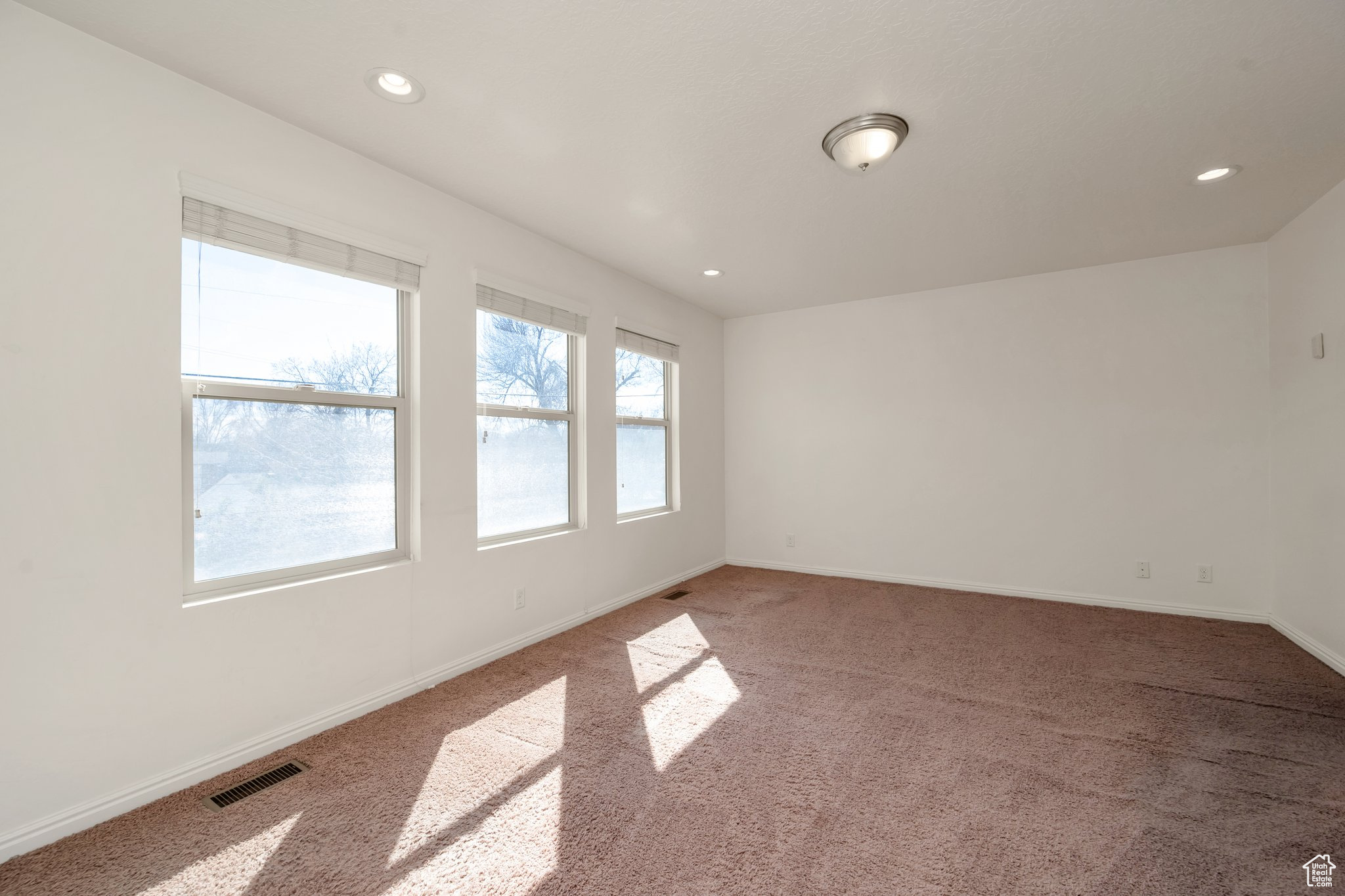 208 E Flicker Dr, Sandy, Utah image 14
