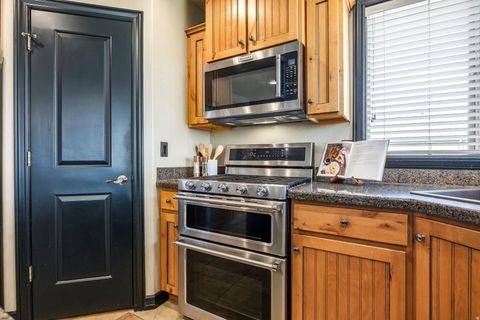 Tiny photo for 5338 W EMMELINE DR, Herriman, UT 84096 (MLS # 2151093)