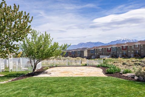 Tiny photo for 5338 W EMMELINE DR, Herriman, UT 84096 (MLS # 2151093)