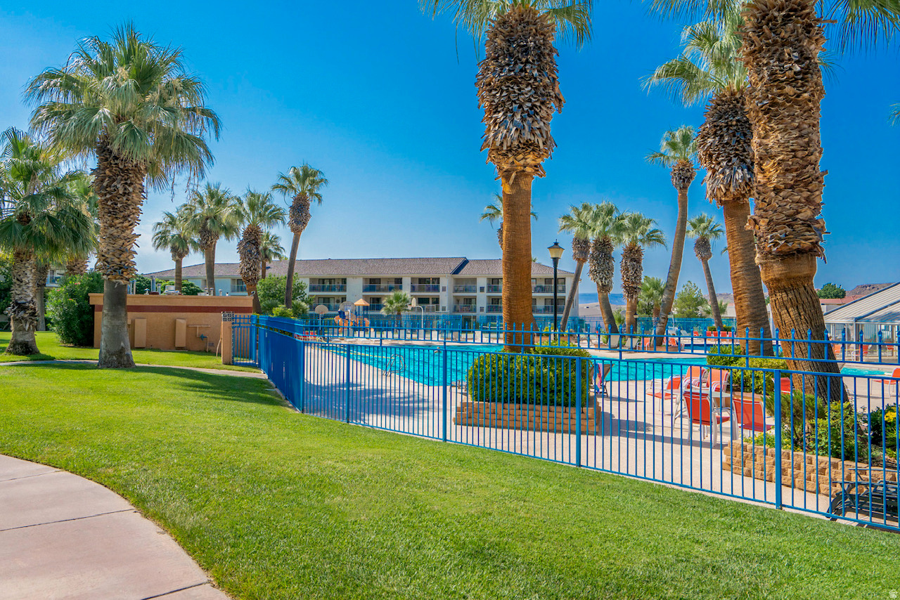 LAS PALMAS RESORT CONDOS - Residential