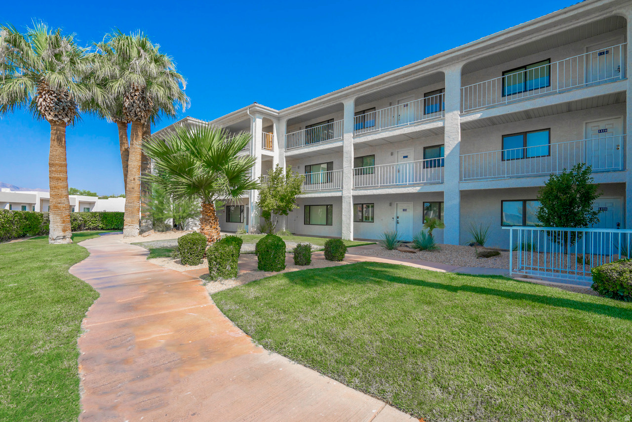 LAS PALMAS RESORT CONDOS - Residential