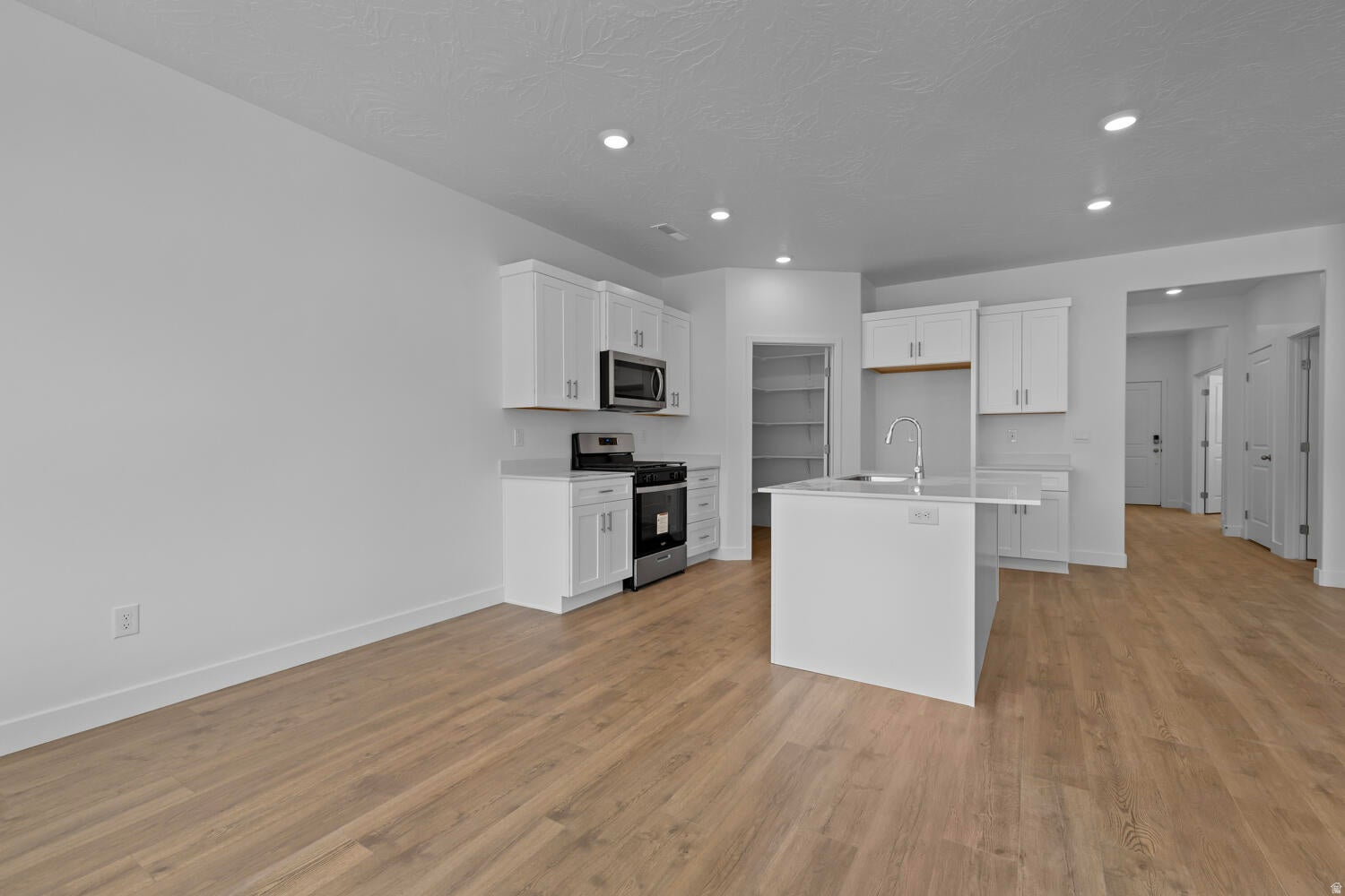 LONG VALLEY - Residential