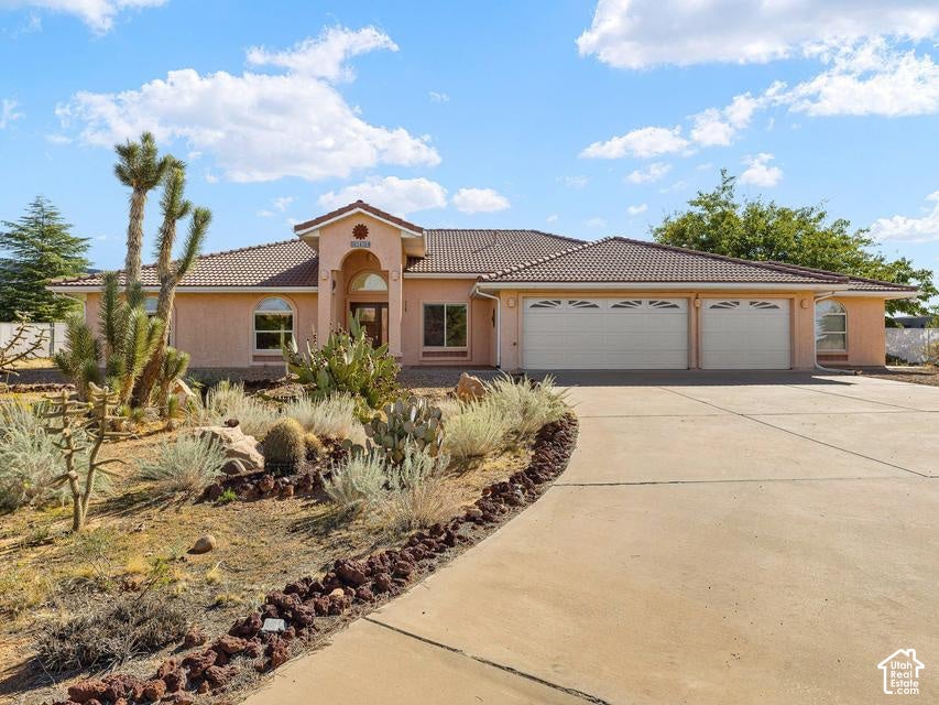 Photo of 5436 N 1530 W, Saint George, UT 84770 (MLS # 2189731)