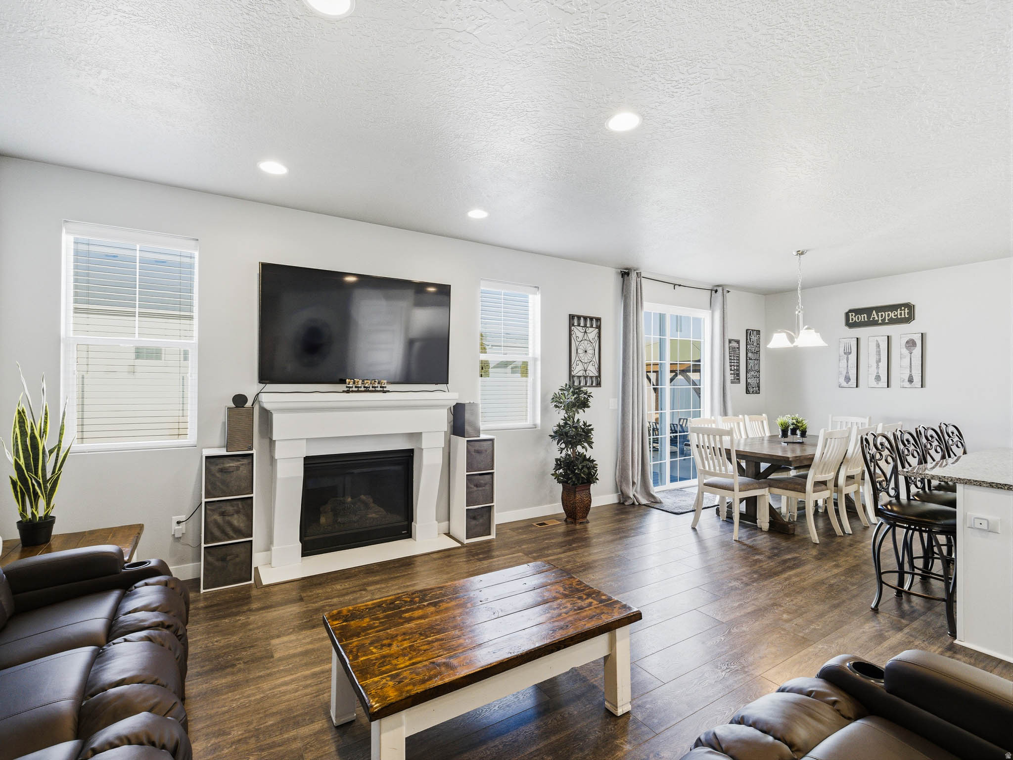 OAKRIDGE PARK - Residential