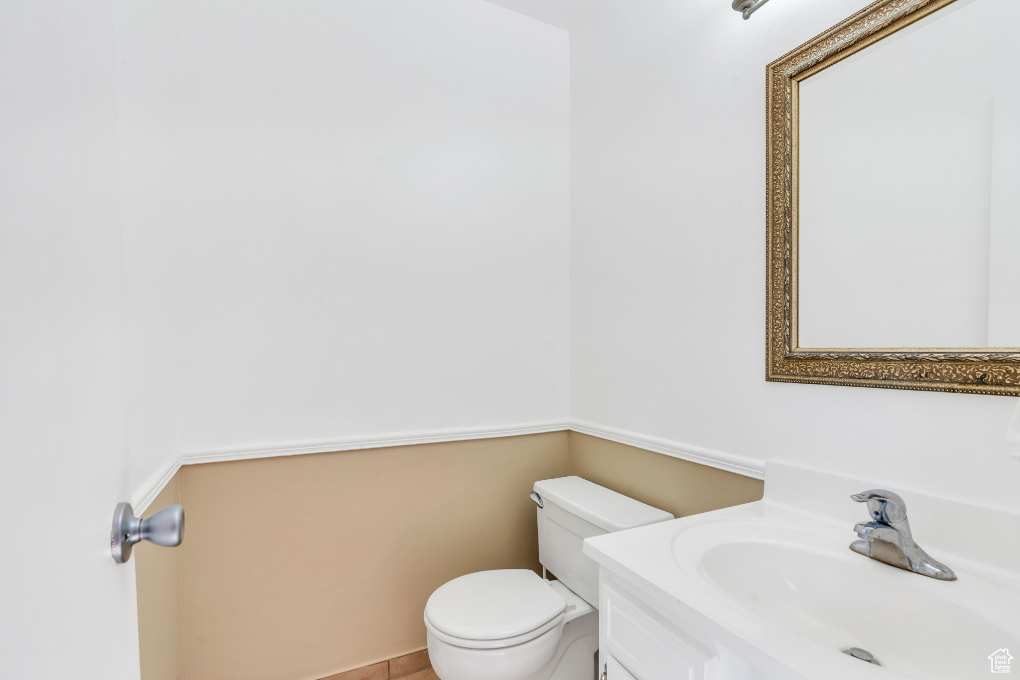 WILLOWBROOK HILL CONDOMINIUMS - Residential
