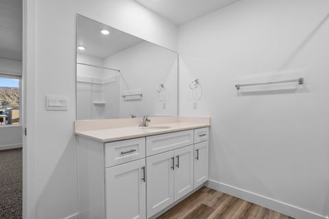 Tiny photo for 1552 S STAIRCASE WAY #4105, Washington, UT 84780 (MLS # 2124723)