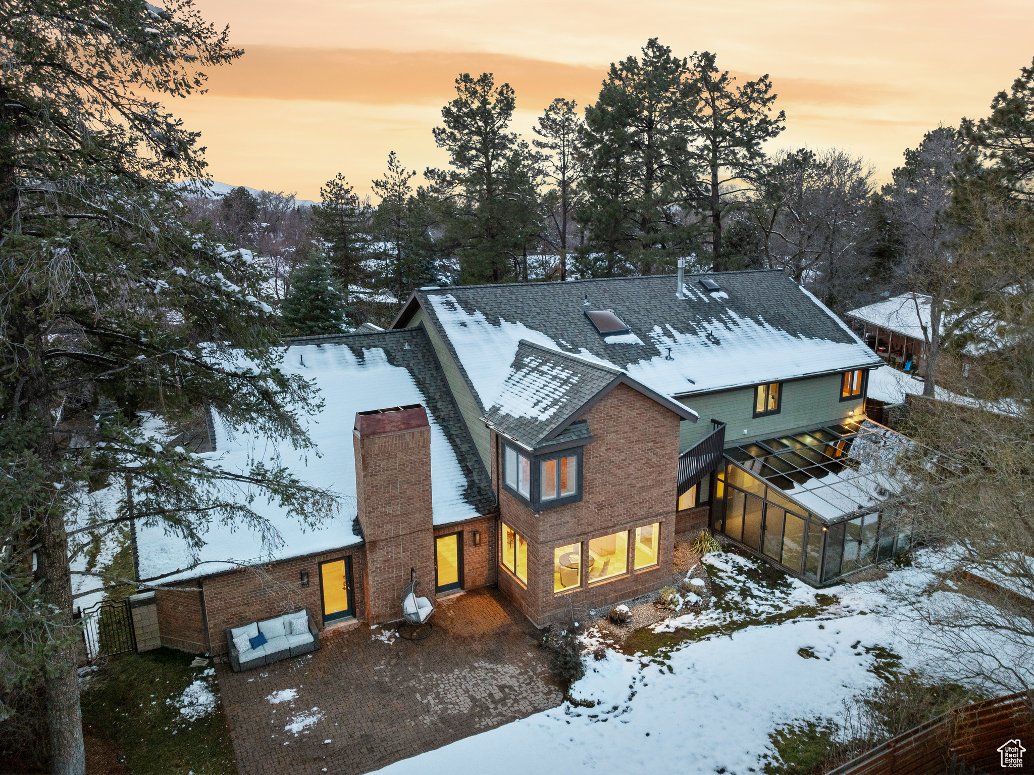 Holladay, Utah 84117, United States, 5 Bedrooms Bedrooms, ,4 BathroomsBathrooms,Residential,Active,93442