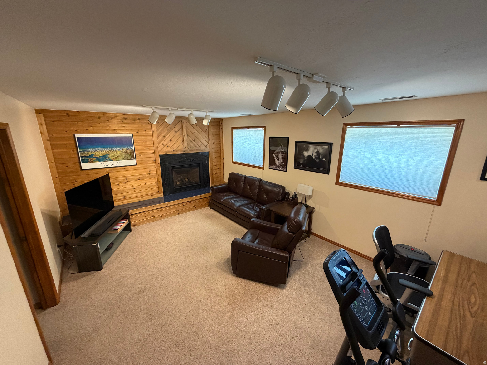 LAVELL ESTATES - Residential