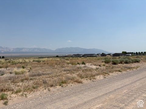 Vacant Land For Sale - 800 N 300<br/> Milford, UT 84751