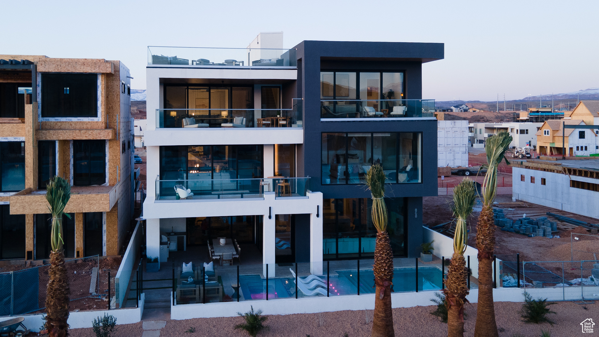 DESERT COLOR - Residential