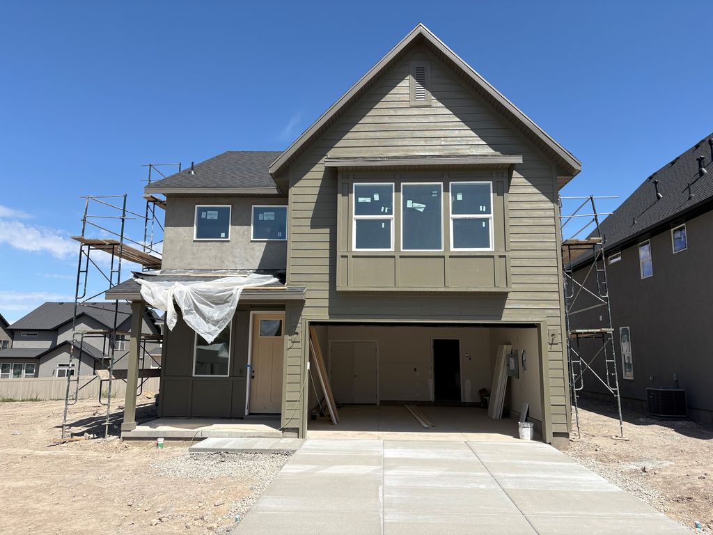Photo of 1077 W LINDEN LN S #29, Woods Cross, UT 84087 (MLS # 2153466)