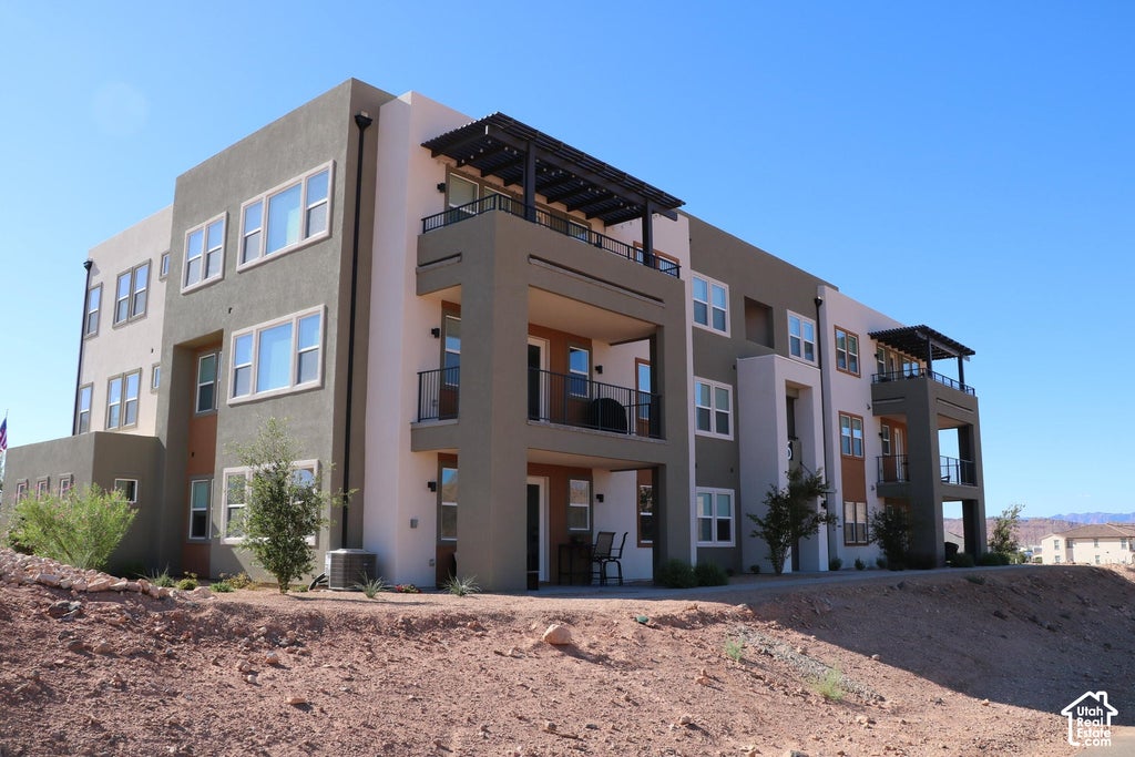 Photo of 5599 S CARNELIAN PKWY #608, Saint George, UT 84790 (MLS # 2189829)