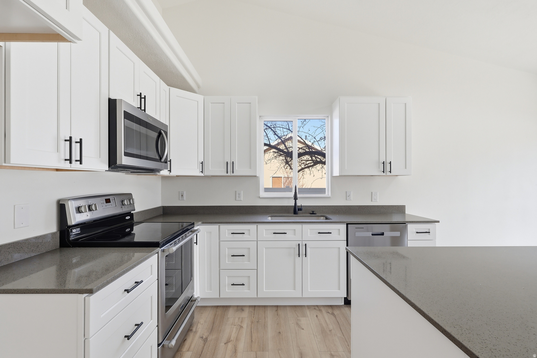 CANYON SOUTH - Residential