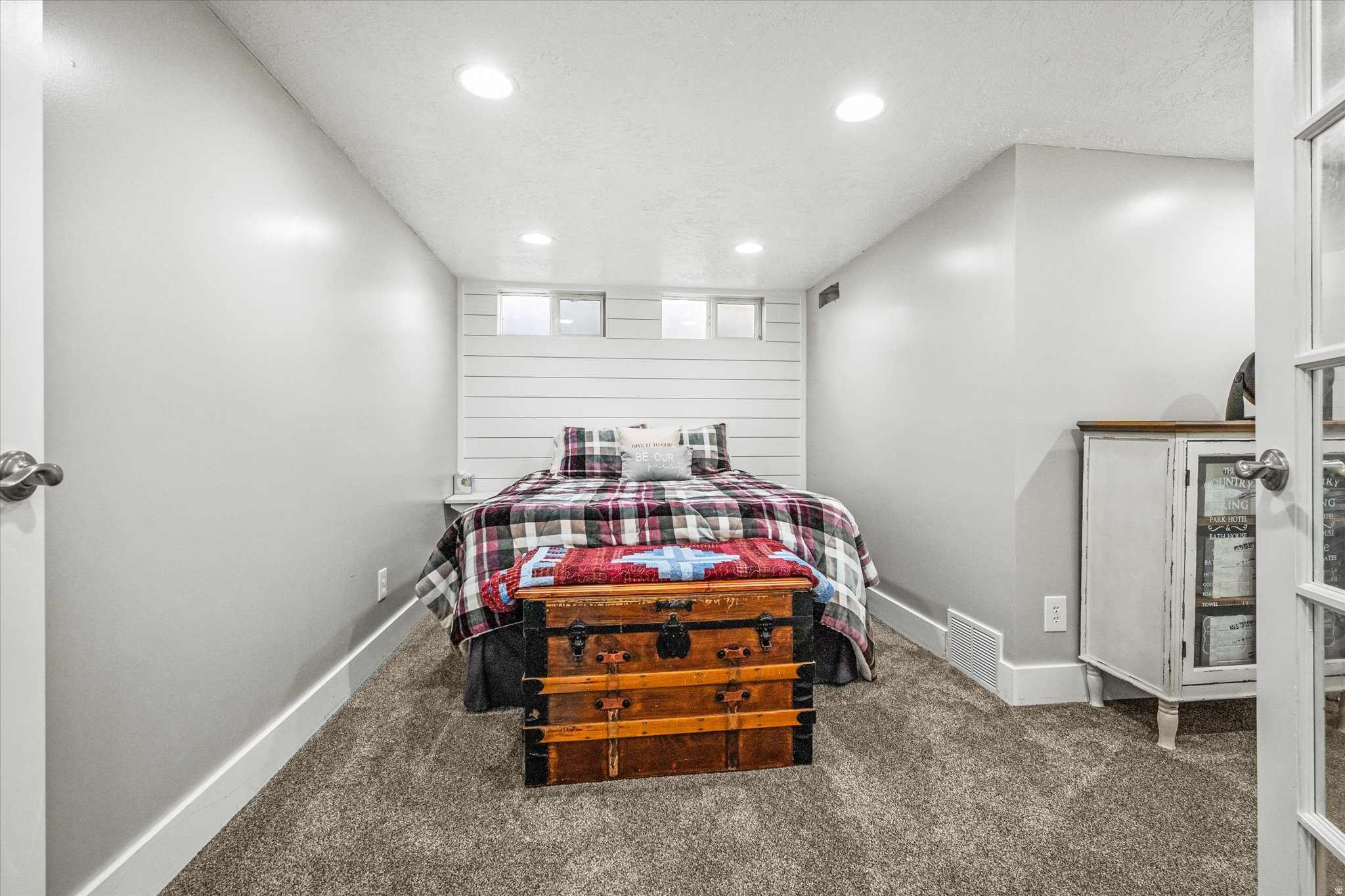 HILLCREST ADD - Residential