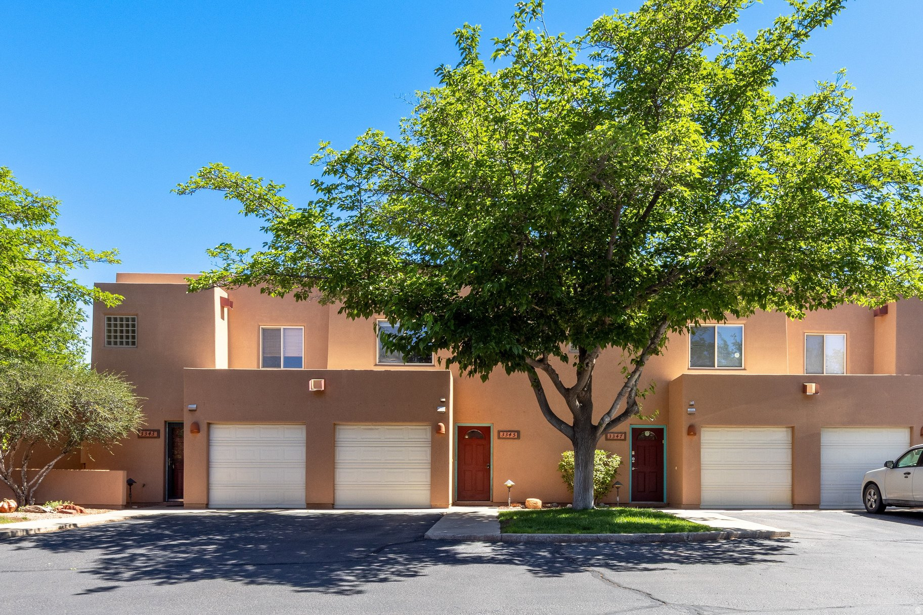 SOLANO VALLEJO VILLAS - Residential