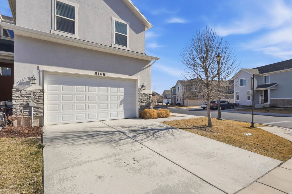 Photo of 5168 W SHADY PARK LN, Herriman, UT 84096 (MLS # 2143130)