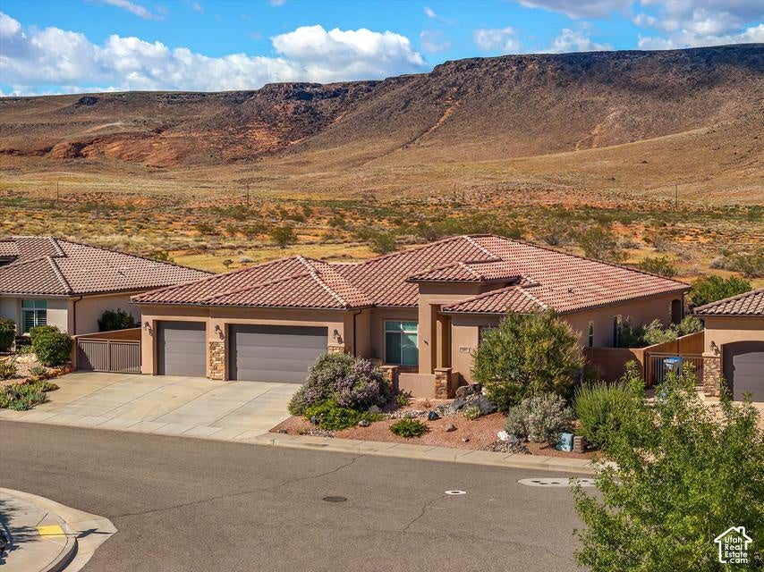 Photo of 2087 N RESERVE PKWY, Washington, UT 84780 (MLS # 2191619)