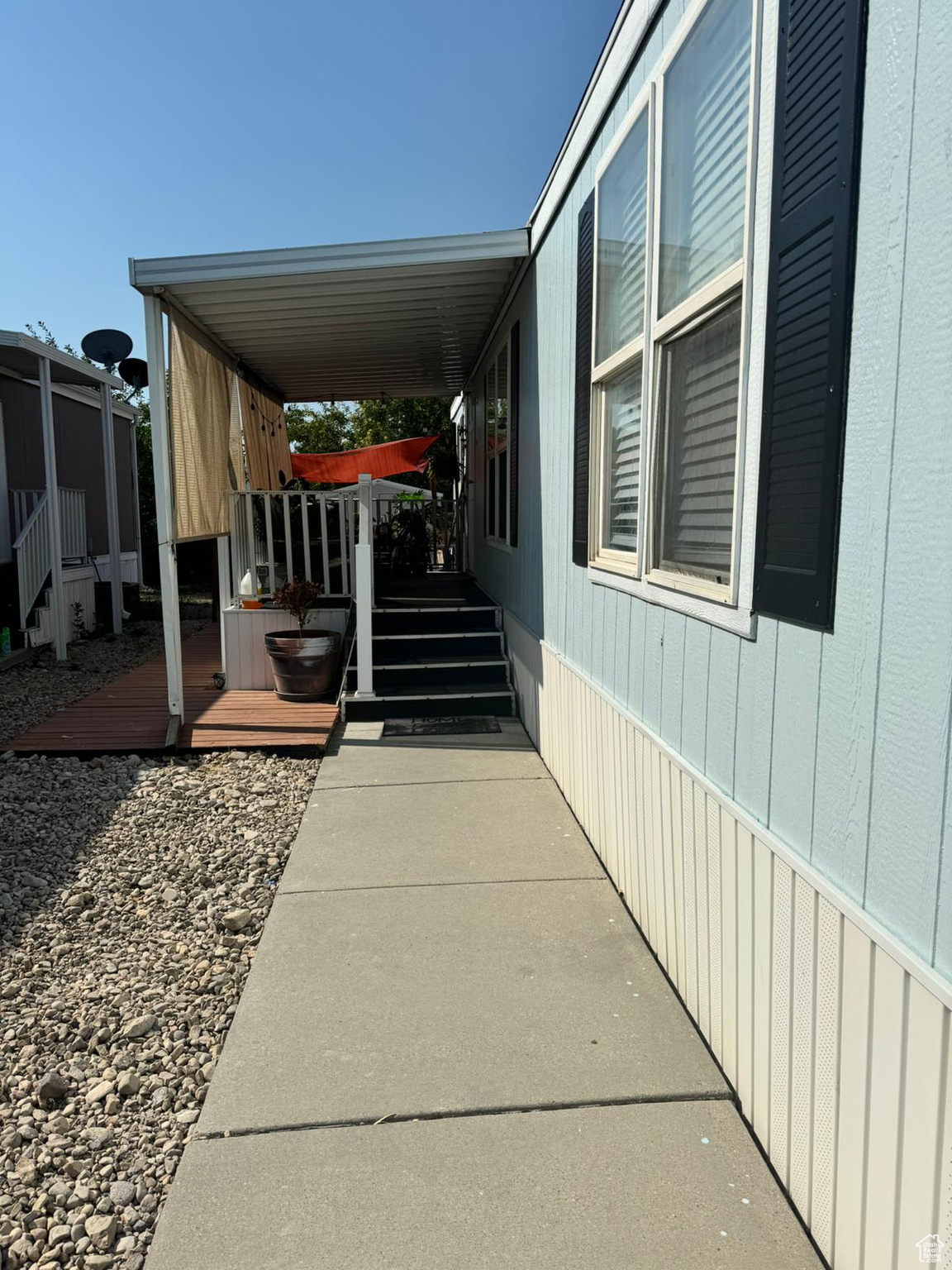 RIVERSIDE - Residential