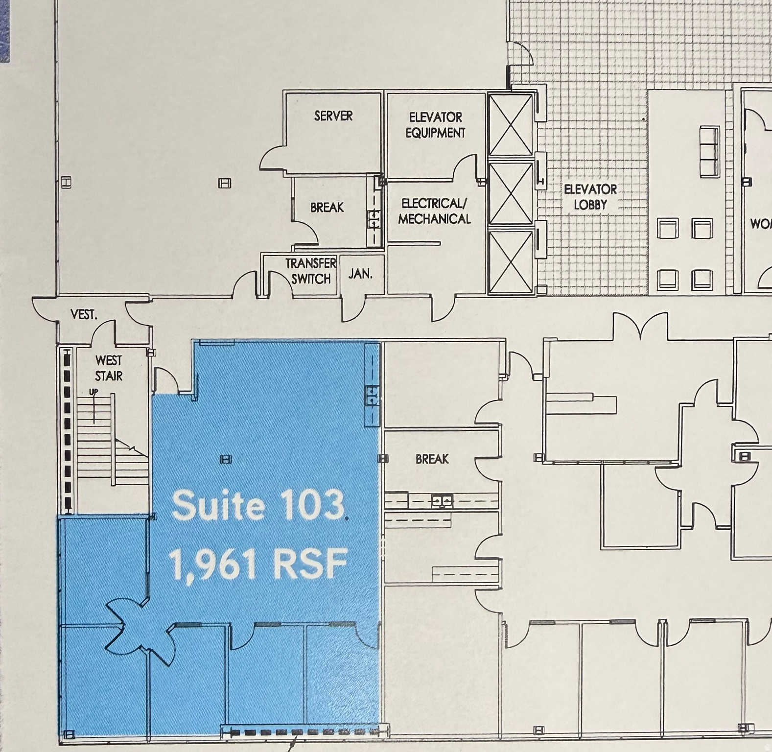 Main image without alt text