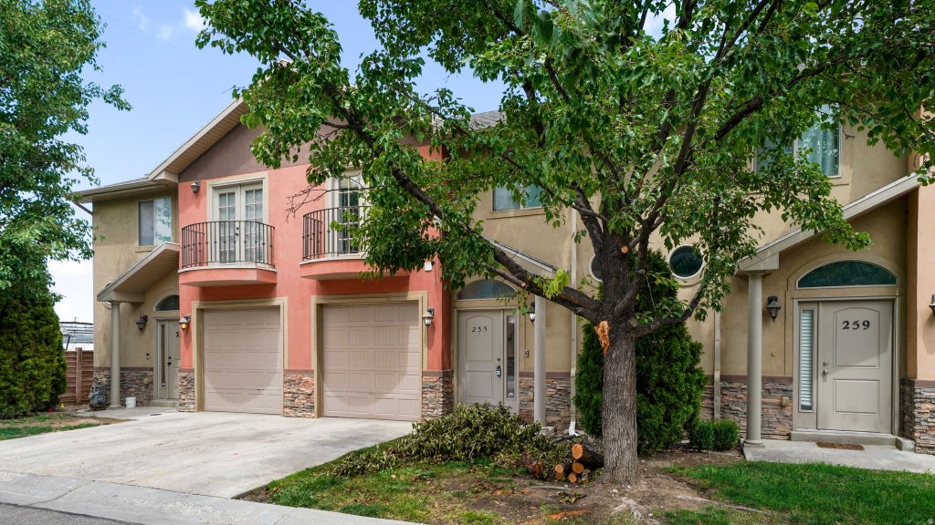 Photo of 255 AILEE LN E, Salt Lake City, UT 84107 (MLS # 2171420)