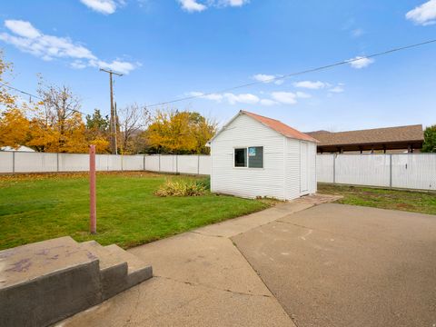 Tiny photo for 757 W 3200 S, Bountiful, UT 84010 (MLS # 2119897)