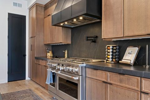 Tiny photo for 6399 E 950 S, Huntsville, UT 84317 (MLS # 2146116)