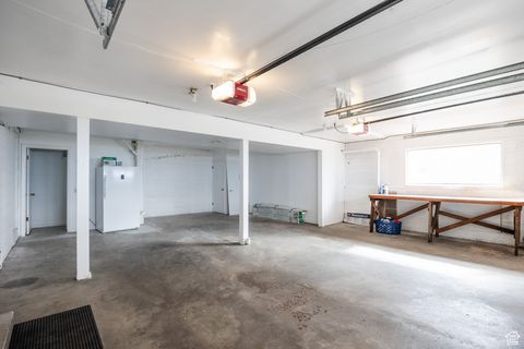 Tiny photo for 2005 S SCENIC DR E, Salt Lake City, UT 84108 (MLS # 2117948)