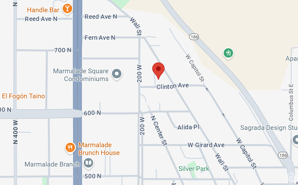 Main image without alt text