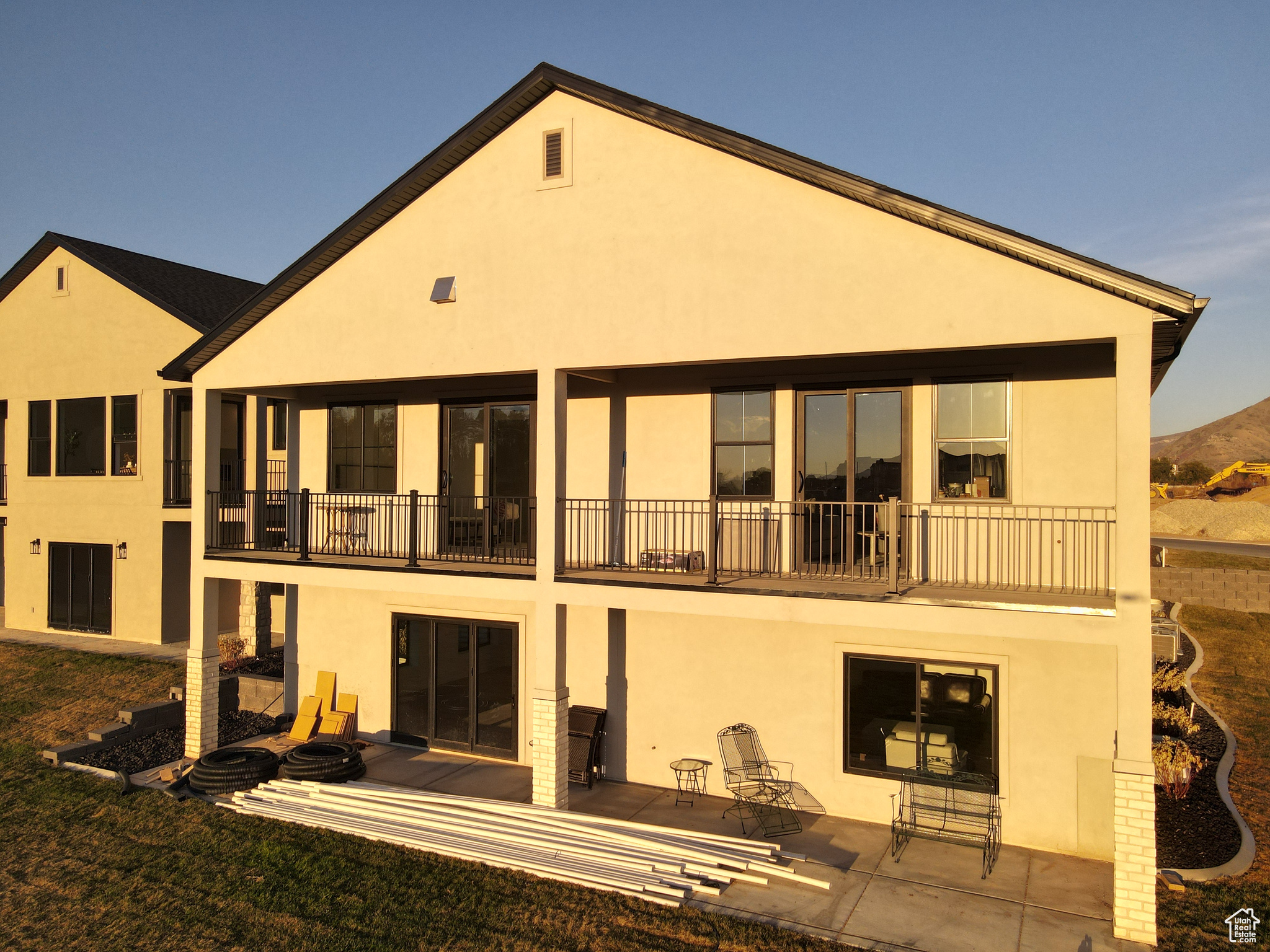 SUNRISE RANCH - Residential
