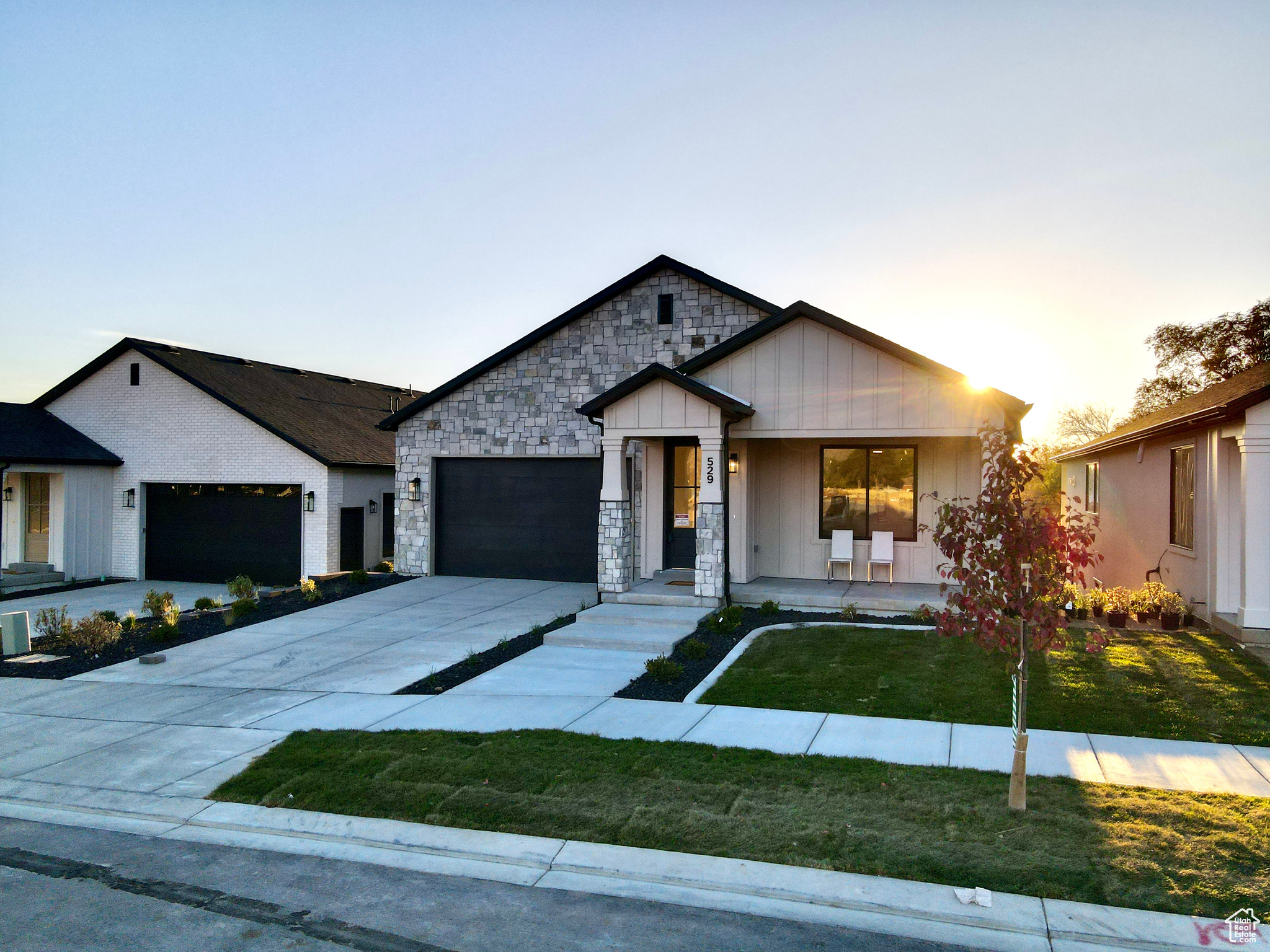 SUNRISE RANCH - Residential