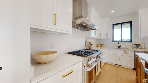 Tiny photo for 683 N HERITAGE ST, Mapleton, UT 84664 (MLS # 2092745)