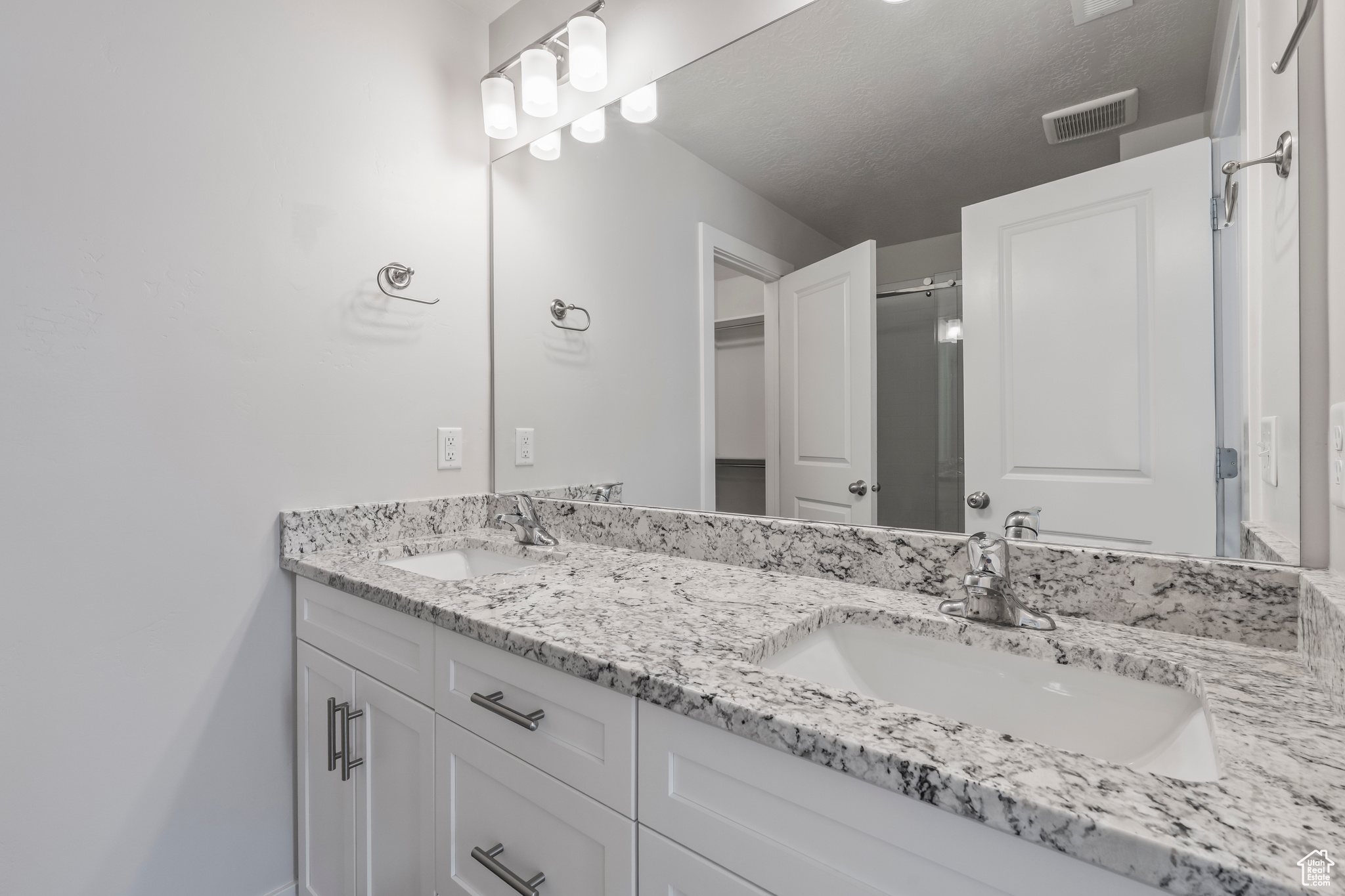 SPRING CREEK - Residential