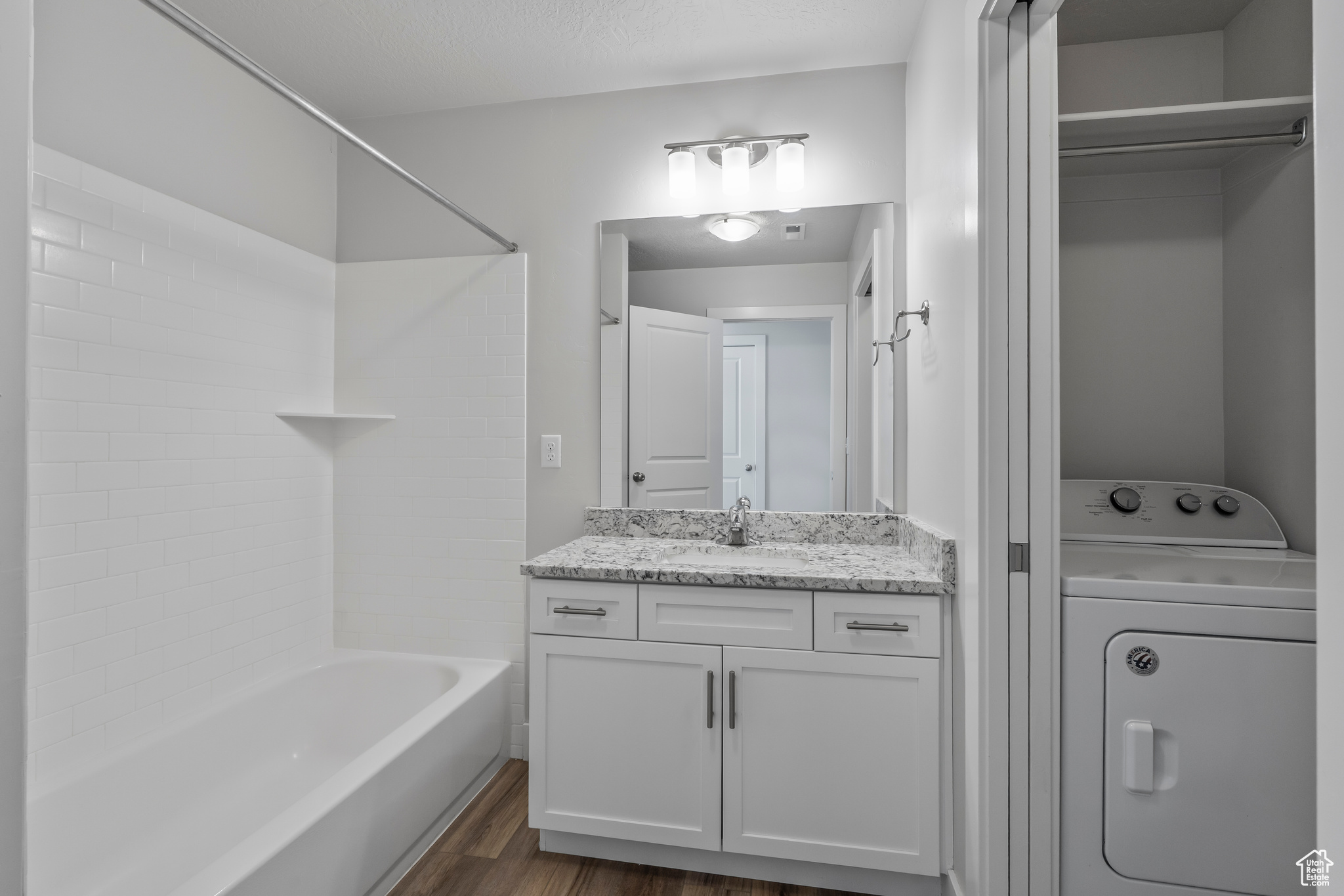 SPRING CREEK - Residential