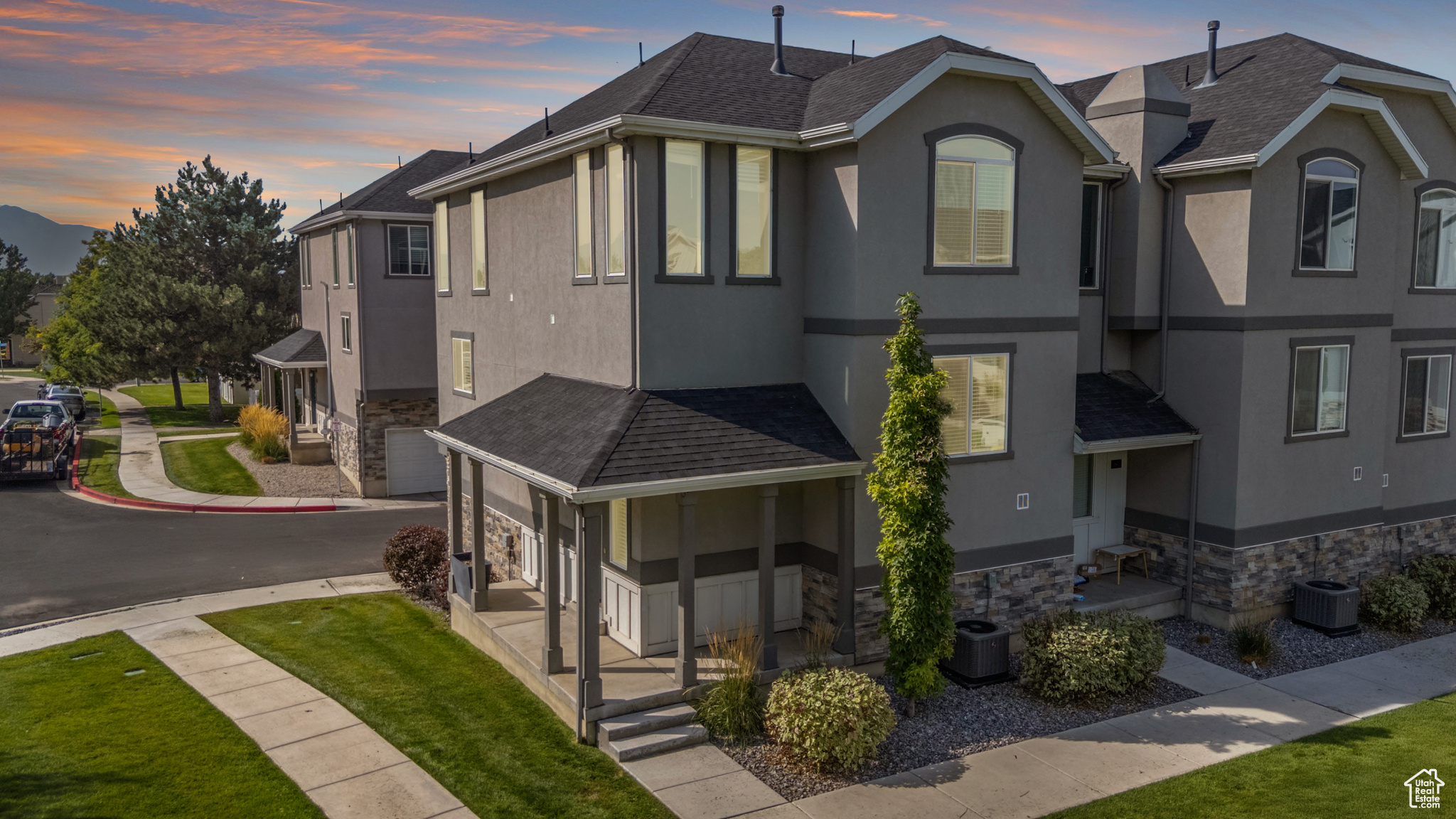 SPRING CREEK - Residential