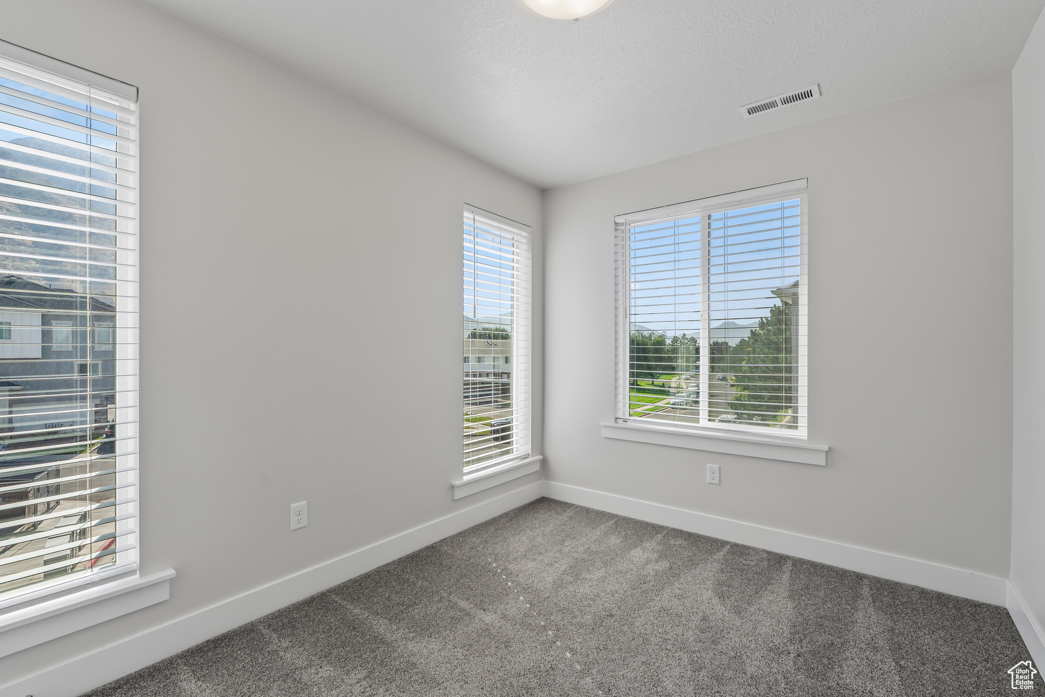 SPRING CREEK - Residential