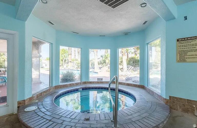 SILVERCREEK TH 2 AMD - Residential