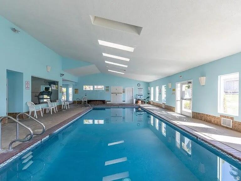 SILVERCREEK TH 2 AMD - Residential