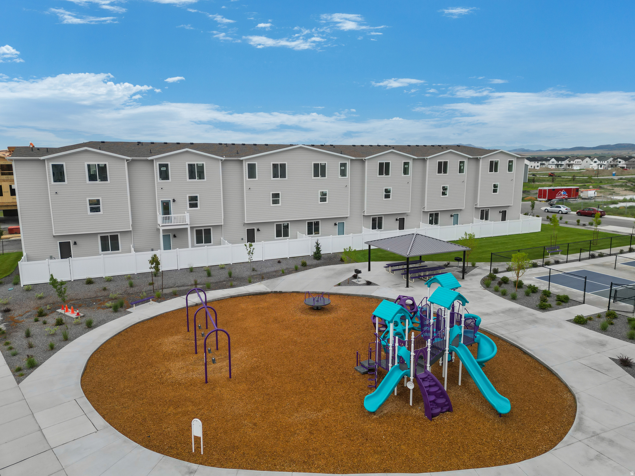 BRYLEE TOWNS - Residential