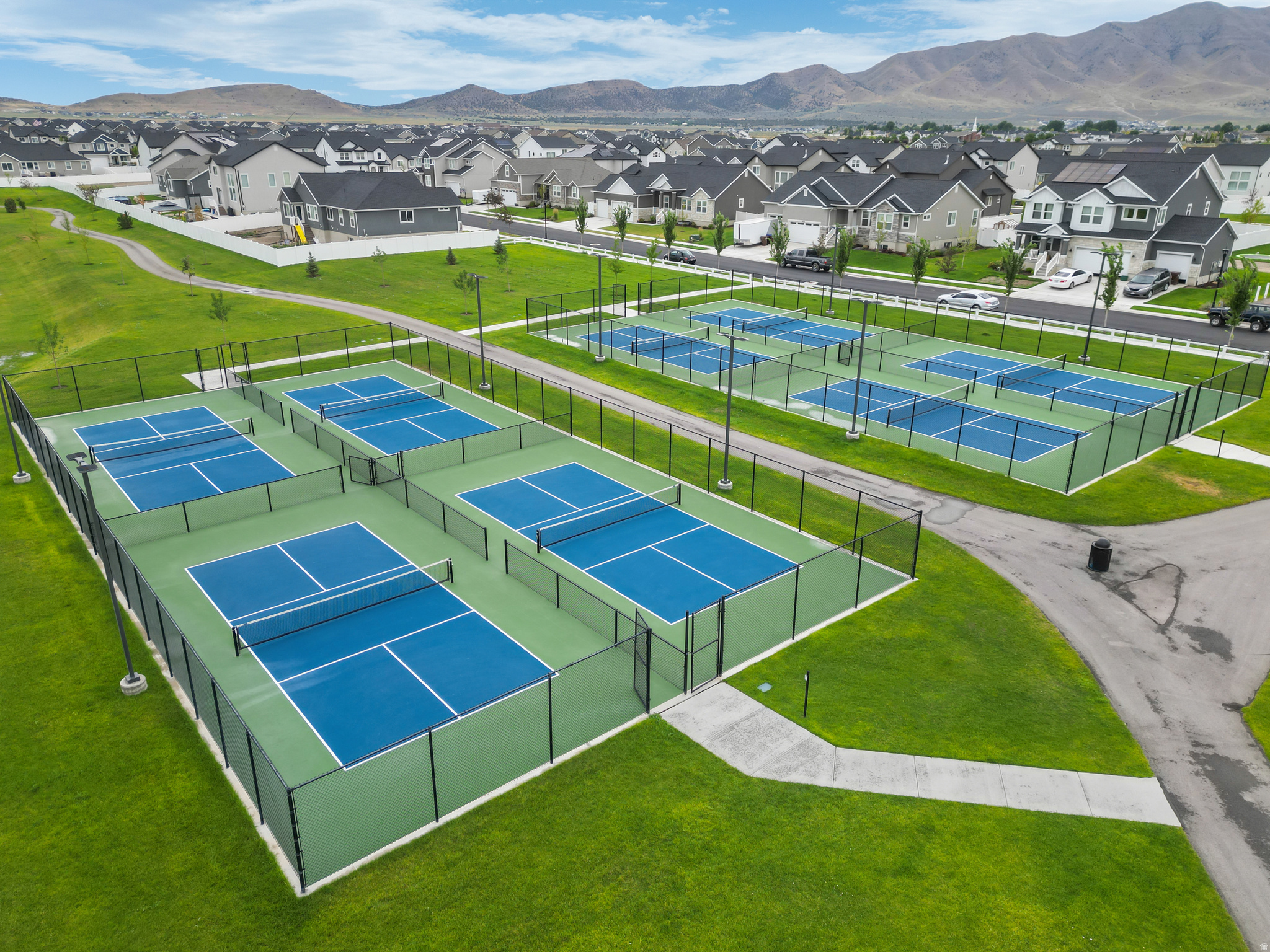 BRYLEE TOWNS - Residential