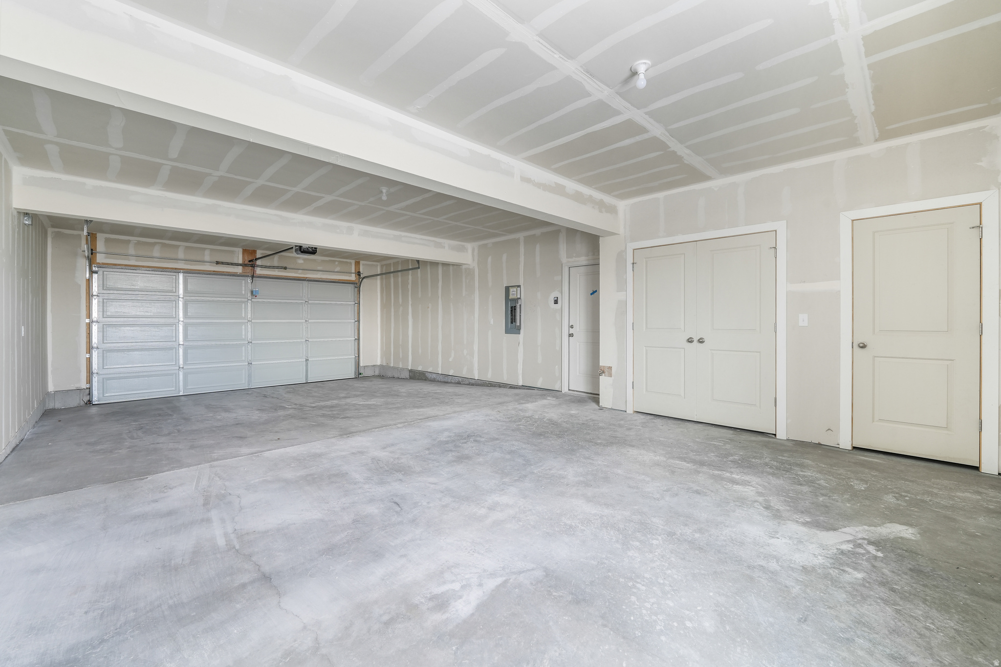 BRYLEE TOWNS - Residential