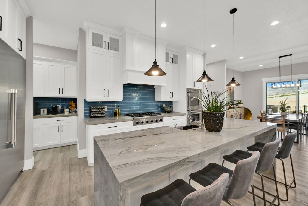 Photo of 365 S CANYON OVERLOOK DR E, Tooele, UT 84074 (MLS # 2185831)