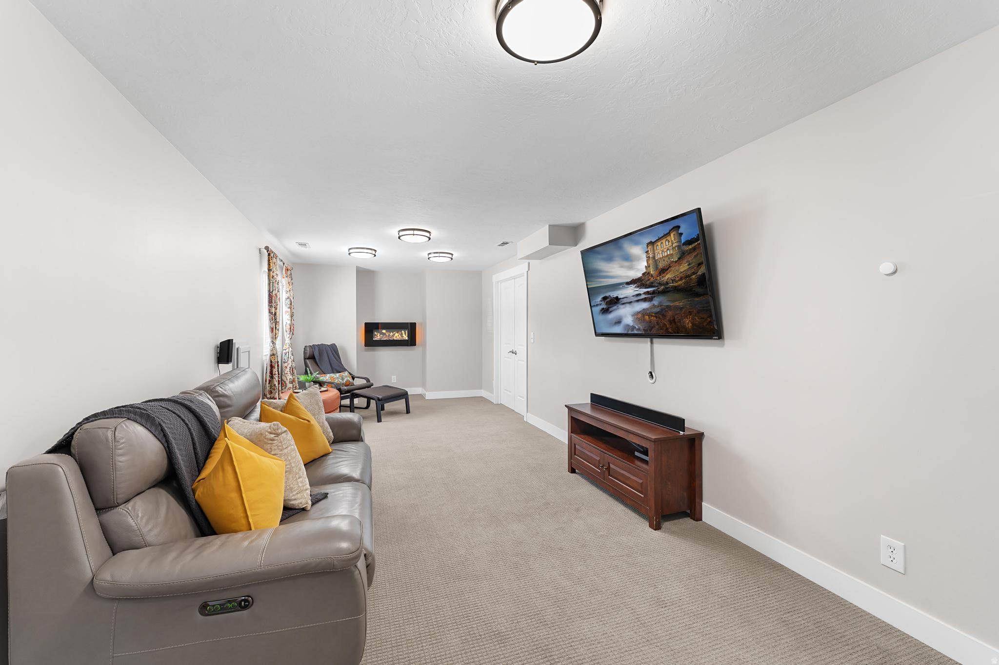 PLUM CREEK ESTATES - Residential