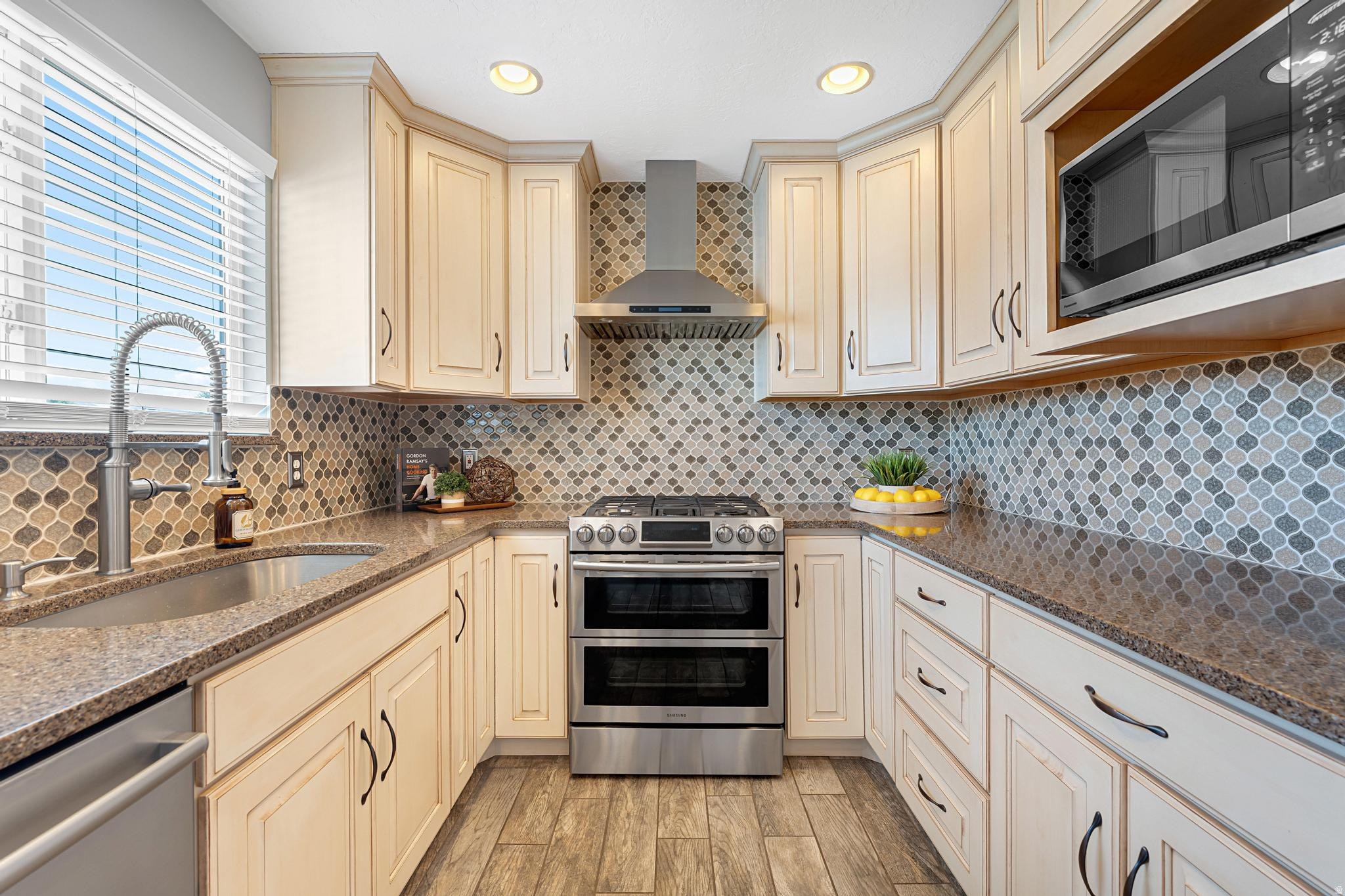 PLUM CREEK ESTATES - Residential