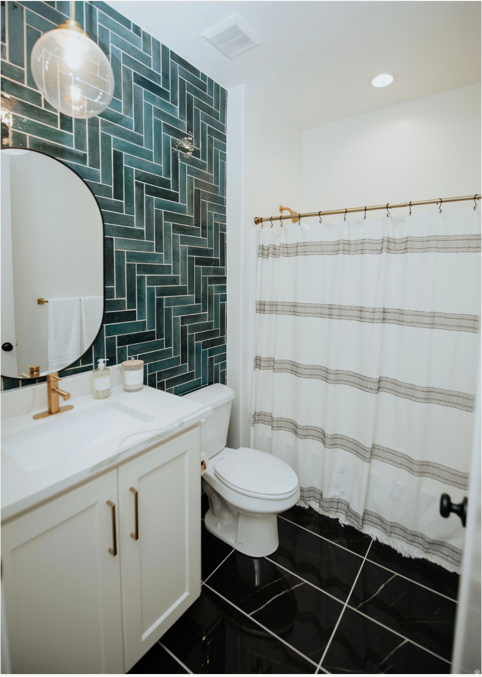 TEMPLE TOWN - Residential