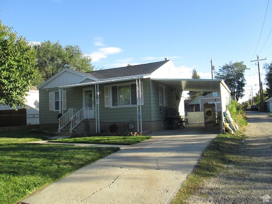 GREAT STARTER HOME ABOVE HARRISON BLVD. SMART HOME TECHNOLOGY. UPDATED KITCHEN WITH GRANITE COUNTERTOPS. MOST APPLIANCES WILL REMAIN.  TWO FULL BATHS UPDATED. NEWER FURNACE, AIR CONDITIONER AND WATER HEATER. POSSIBLE ADU IN BASEMENT.