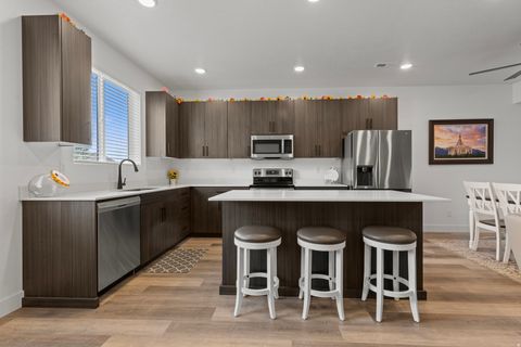 Tiny photo for 3770 S GRANT AVE #2, South Ogden, UT 84405 (MLS # 2153946)