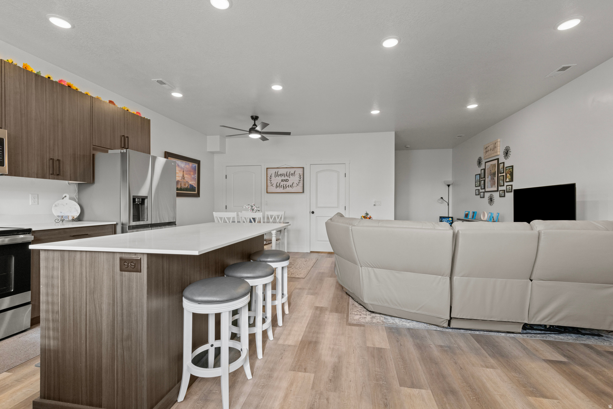 GRANT AVENUE TOWNHOMES - Residential